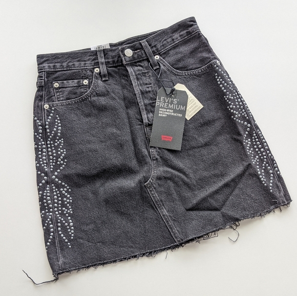 Levi's High Rise Deconstructed Skirt Black Studded - Picture 5 of 10
